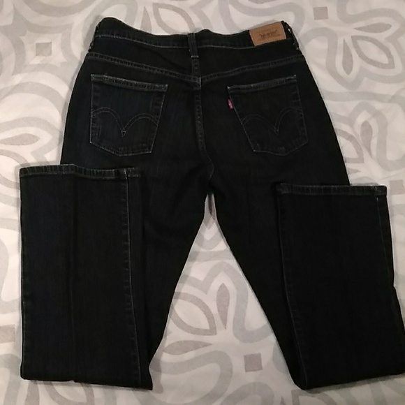 Levi's Denim - LEVI'S WOMEN SIZE 4 SHORT